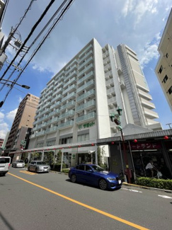 【外観】 | 鉄筋コンクリート造のがっちりとした建物。