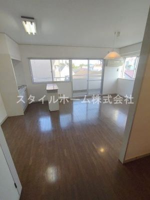 【居間・リビング】 | シャトーウィスタリヤ