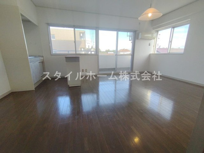 【居間・リビング】 | シャトーウィスタリヤ