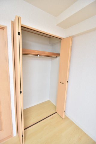大阪市旭区高殿７丁目の賃貸マンションの収納
