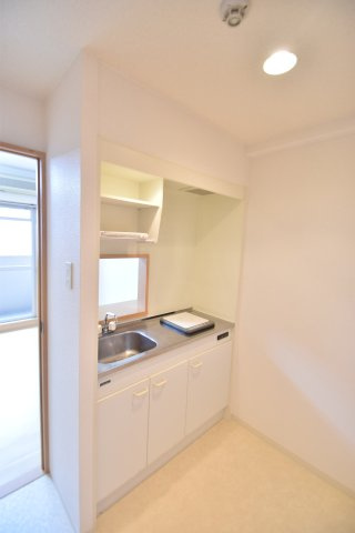 大阪市旭区高殿７丁目の賃貸マンションのキッチン