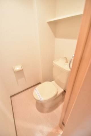 大阪市旭区高殿７丁目の賃貸マンションのトイレ