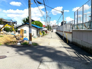 【前面道路含む現地写真】