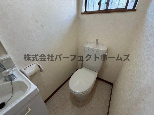 都丘町テラス　賃貸のトイレ|シンプルで使いやすいトイレです