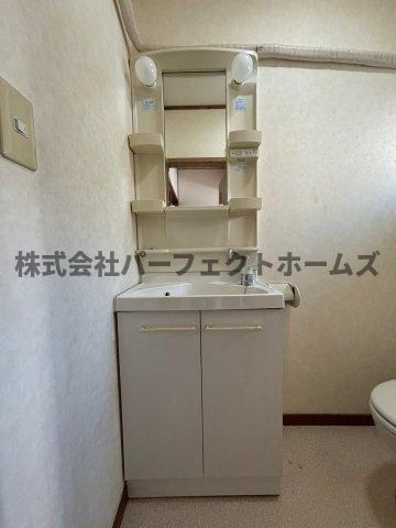 都丘町テラス　賃貸の独立洗面台|使いやすい独立洗面台です