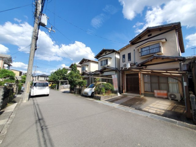 【前面道路含む現地写真】 | 亀岡　下矢田町四丁目　一戸建