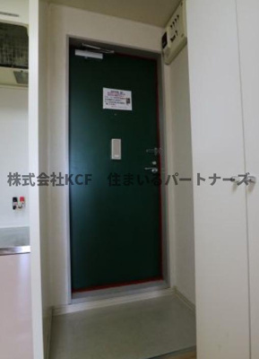 【玄関】 | アザレアハイム | 明るい玄関です