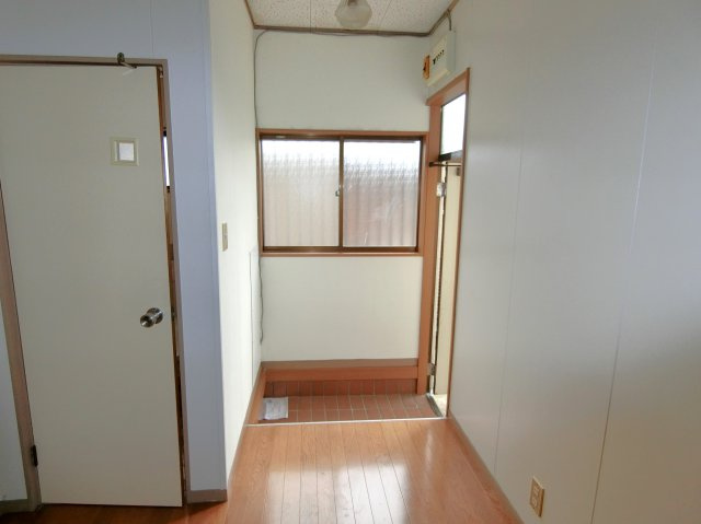 サンファーストコートの玄関