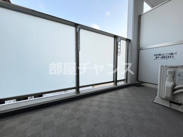 クレストタワー栄のバルコニー