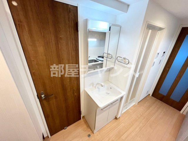 クレストタワー栄の独立洗面台