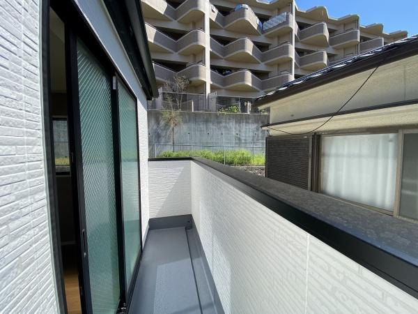 【バルコニー】 | 垂水区歌敷山4丁目　新築戸建　2号棟