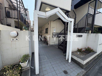 【エントランス】 | アネックス山崎 | 建物の内部です