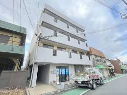 神殿マンション3号棟の外観