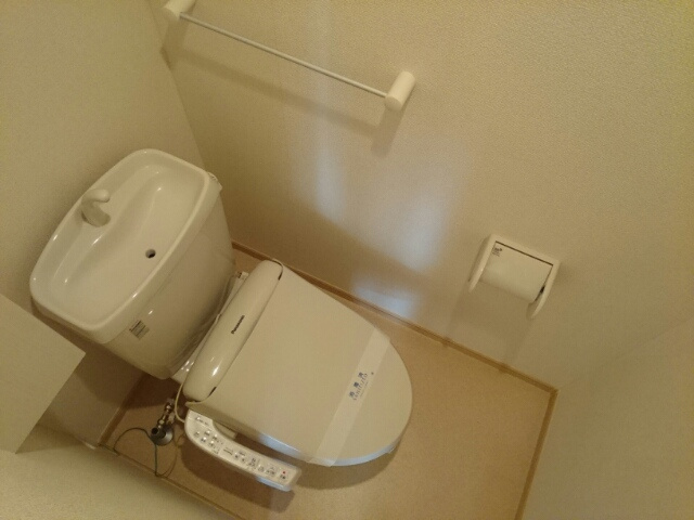 ヴァン　フルールⅡのトイレ|シャワー付き暖房便座