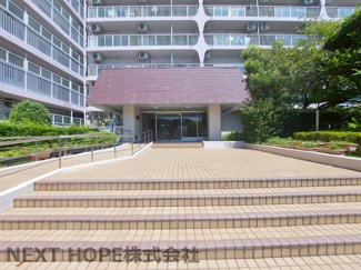 【エントランス】 | パストラル昆陽 | お手入れの行き届いたエントランスです♪