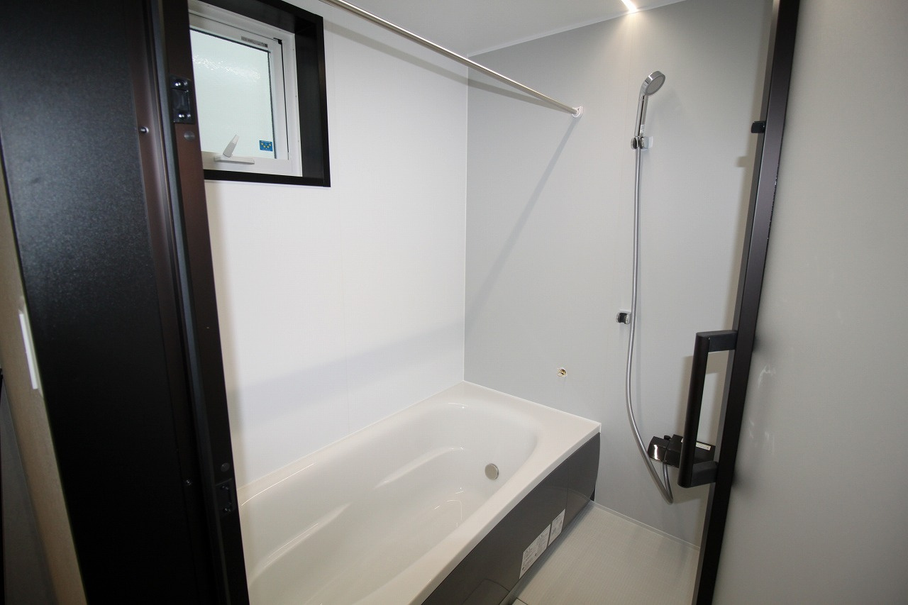 朝倉本町　新築戸建　2号地の浴室