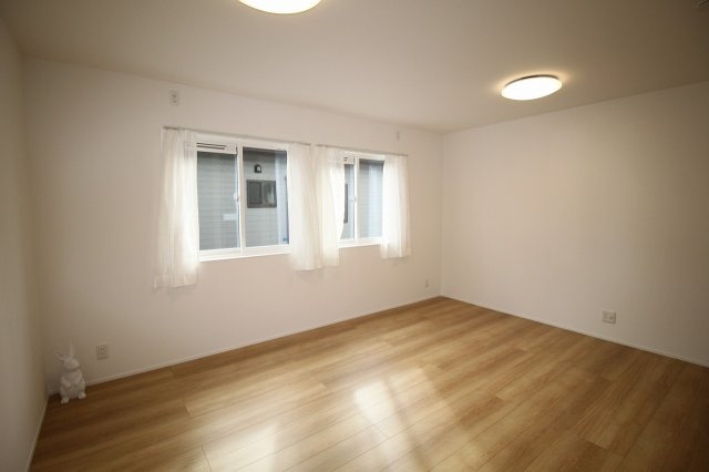 朝倉本町　新築戸建　2号地の洋室|2Ｆ　南の部屋　5.5帖　5.5帖