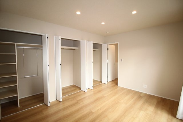 朝倉本町　新築戸建　2号地の収納|2Ｆ　南西の部屋　7.8帖