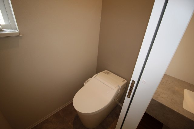 朝倉本町　新築戸建　2号地のトイレ|2Ｆ