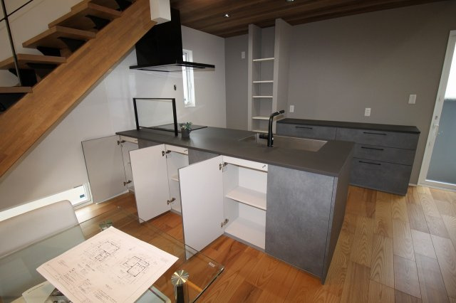 朝倉本町　新築戸建　2号地のキッチン|収納