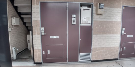 レオパレスＡｖａｌｏｎ７５０Ｒの玄関