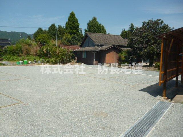 高橋駐車場の外観