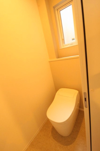 小津町　新築戸建　４号棟　【内覧可能】のトイレ|1Ｆ