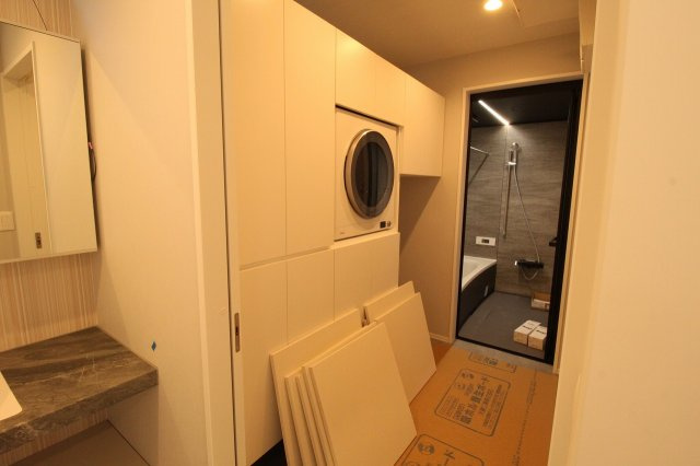 小津町　新築戸建　４号棟　【内覧可能】の脱衣所