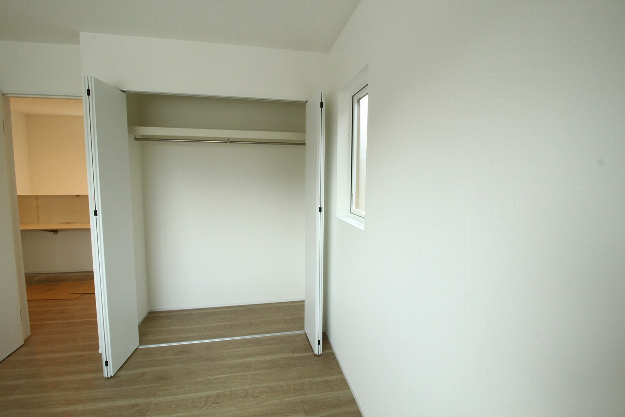 小津町　新築戸建　４号棟　【内覧可能】の収納|2Ｆ　北東の部屋　4.96帖