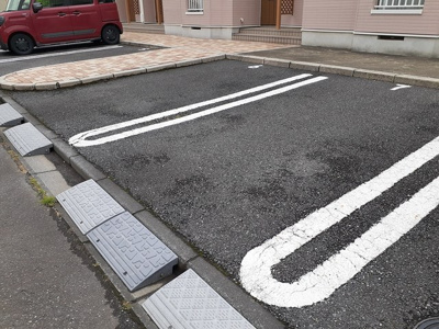 【駐車場】 | シルキーパルティーノＢ