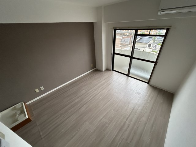 ステューデントビラウィングの居間・リビング