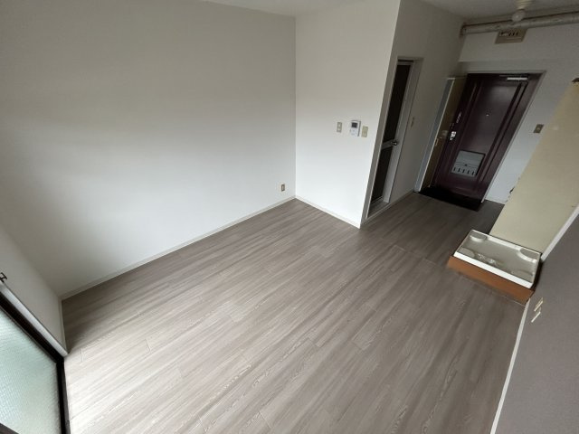 ステューデントビラウィングの内装