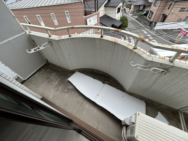 ステューデントビラウィングのバルコニー