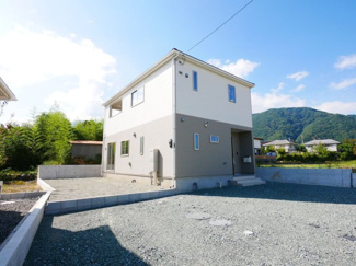 【外観】 | モダンな外観で街並みに映える建物です。