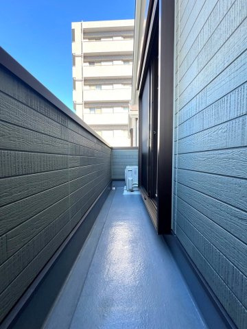 東大和市立野戸建０１のバルコニー