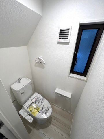 東大和市立野戸建０１のトイレ