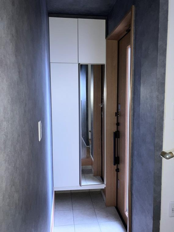 上小町戸建の玄関