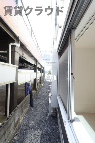 メゾンドジュネス大森台のバルコニー|外からの目が気にならないバルコニーで洗濯物が干せます