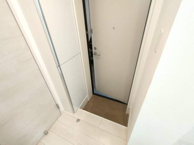 コンフォール新小岩の玄関
