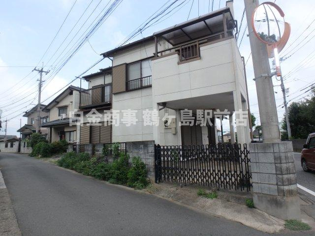 坂戸市片柳中古戸建の前面道路含む現地写真