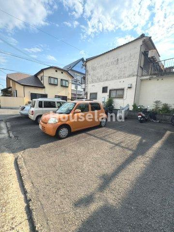 コーポシマムラの駐車場