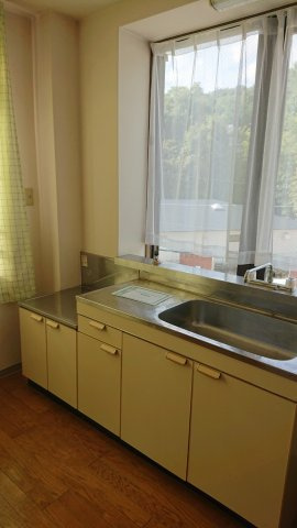 京都市左京区静市市原町の賃貸マンションのキッチン