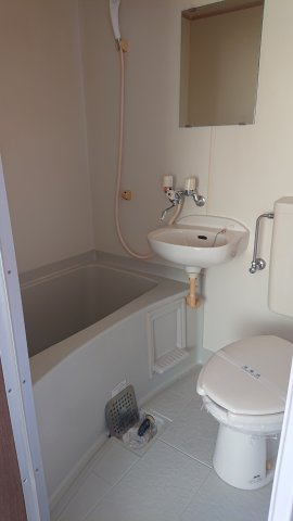 京都市左京区静市市原町の賃貸マンションの浴室