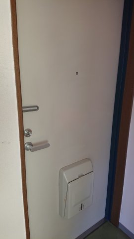 京都市左京区静市市原町の賃貸マンションの玄関