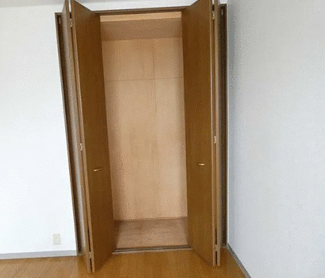 京都市左京区静市市原町の賃貸マンションの収納