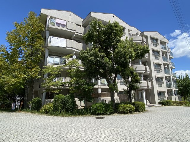 木津かぶと台団地の外観|外観は落ち着いています