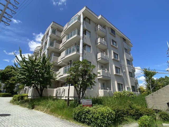 木津かぶと台団地の外観|きれいな外観です