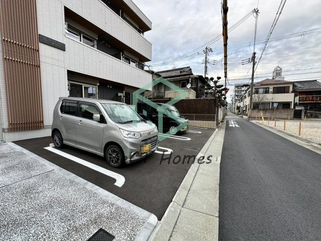 D-PLACE神田町の駐車場