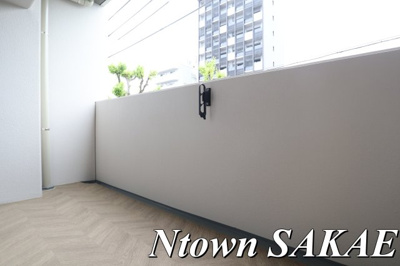 【バルコニー】 | RICHED’OR古出来 | 外からの目が気にならないバルコニーで洗濯物が干せます