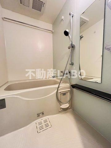 セオリー難波パレの浴室